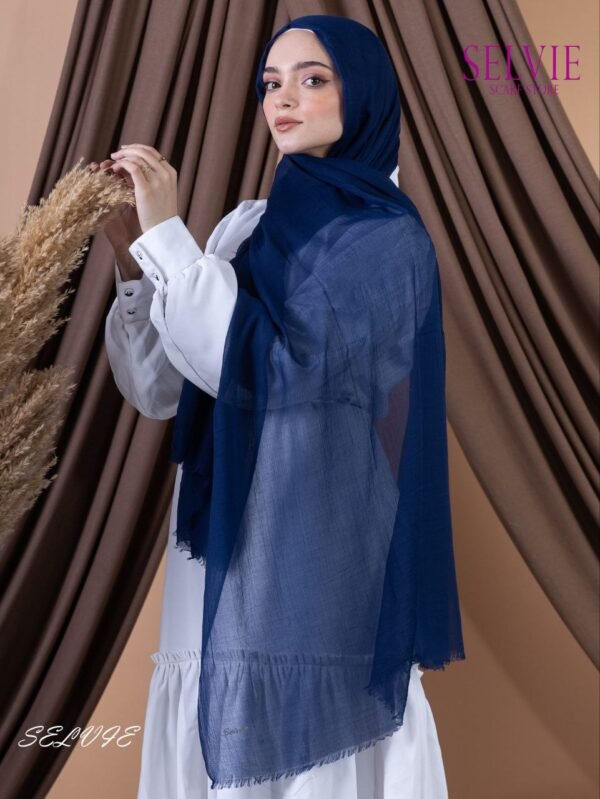 Luna Shash - Image 13